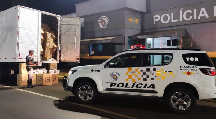 Homem é preso por contrabando e 300 mil maços de cigarros são apreendidos na SP-425 em Regente Feijó