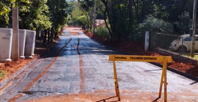 Emdaep realiza tapa-buracos e correção de asfalto destruídos pelas chuvas na rua Marechal Deodoro