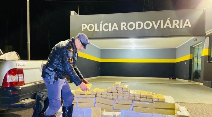 Mais de 300 quilos de maconha são apreendidos e dois homens são presos na SP-270 em Presidente Venceslau