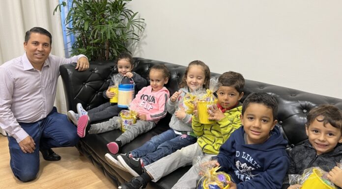 Alunos da Emei Magda Lemos visitam prefeito e recebem boa notícia