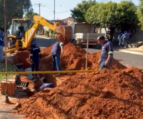 Infraestrutura trabalha em mais uma obra de drenagem
