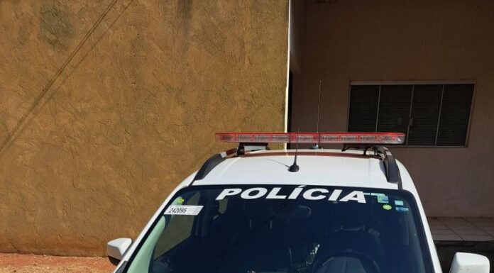 Homem é preso após furtar garrafa de bebida no comércio de Panorama