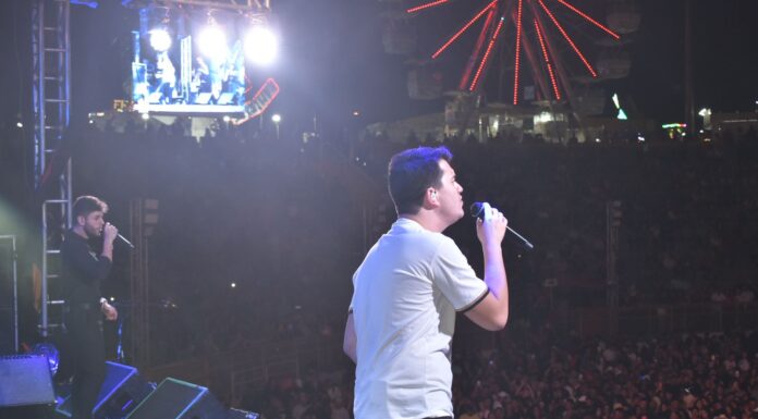 ExpoVerde 2023 inicia com show da dupla Hugo e Guilherme e rodeio