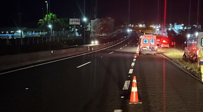 Mulher morre atropelada por caminhão na SP-270 em Regente Feijó