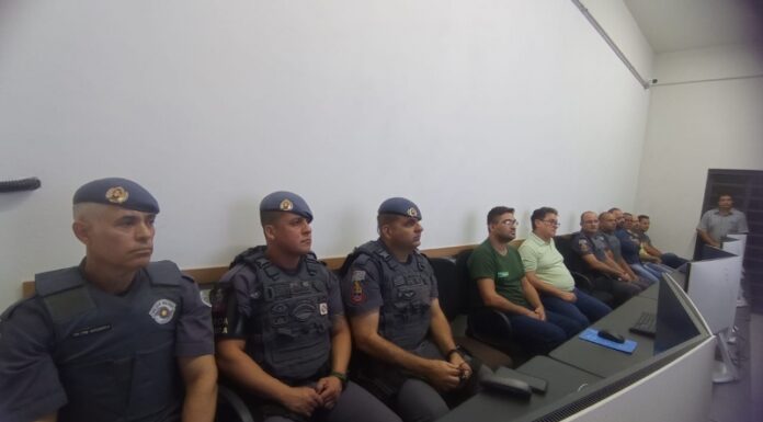 Central de monitoramento de câmeras e forças de segurança participam de treinamento