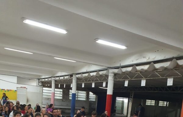 Alunos da Emefi João Vendramini participam de festival de música