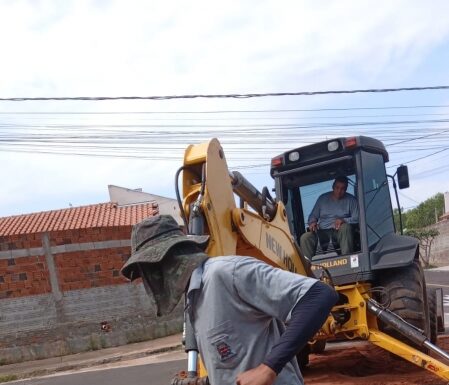 Equipe de Infraestrutura trabalha em vários pontos da cidade