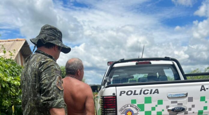 POLÍCIA AMBIENTAL PRENDE HOMEM PROCURADO POR HOMICÍDIO E POR POSSE ILEGAL DE ARMA DE FOGO EM SANDOVALINA