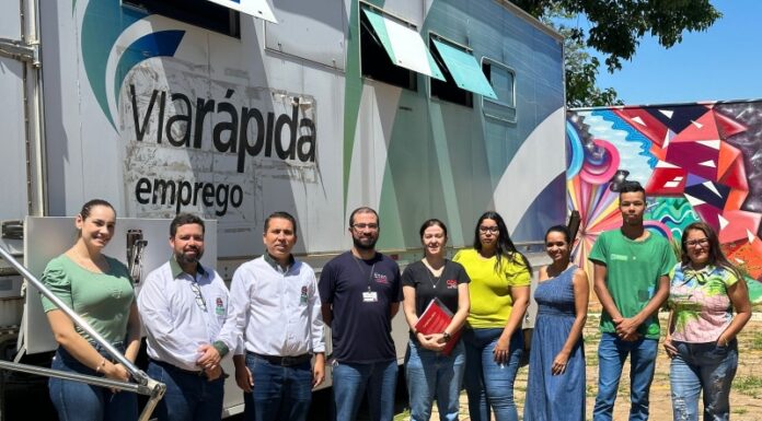 Começam cursos na carreta de Imagem Pessoal