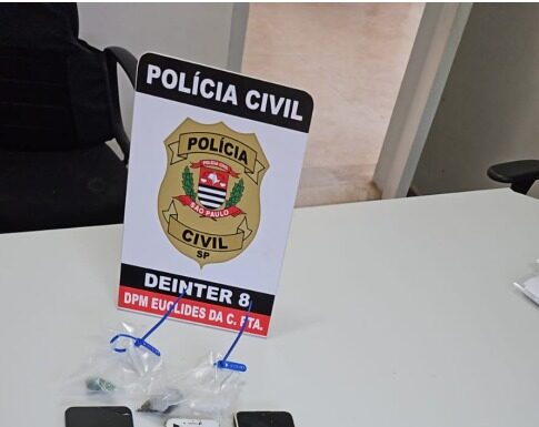 Polícia Civil cumpre mandados de buscas e apreende droga e celulares em Euclides da Cunha