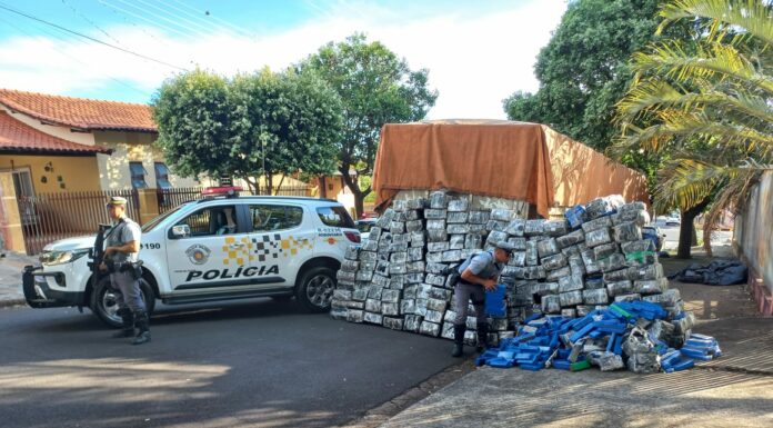 Mais de 3,4 toneladas de maconha são apreendidas na SP-425 em Regente Feijó