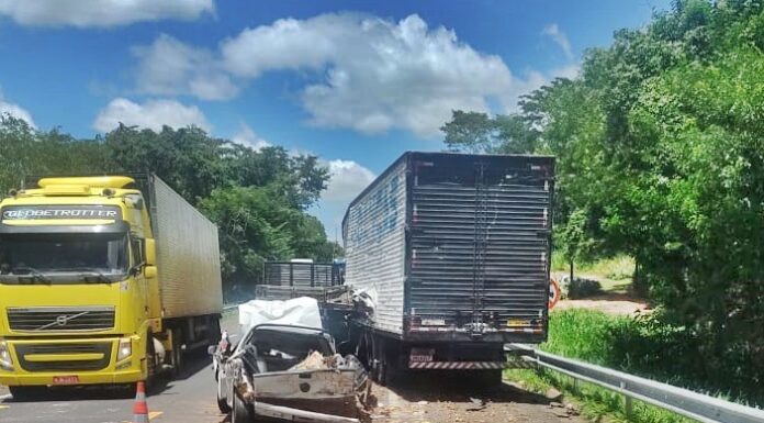Engavetamento na SP-425 deixa uma vítima fatal e duas feridas em Parapuã