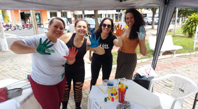 Saúde realiza ação do Janeiro Branco na praça Arthur Pagnozzi