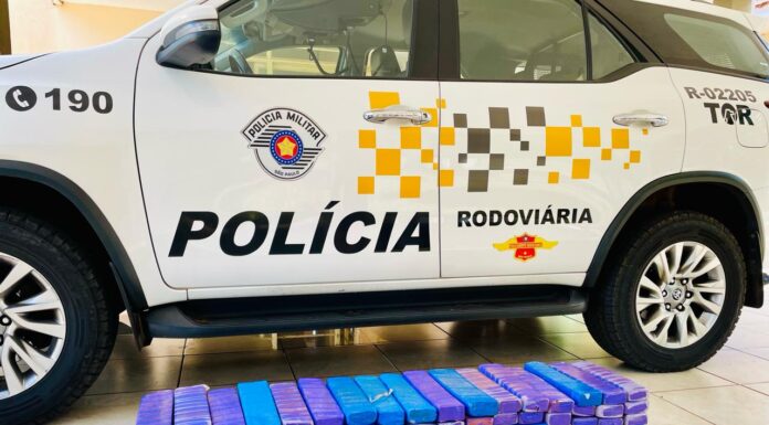 Dupla é presa com mais de 94 quilos de maconha na SP-421 em Rancharia