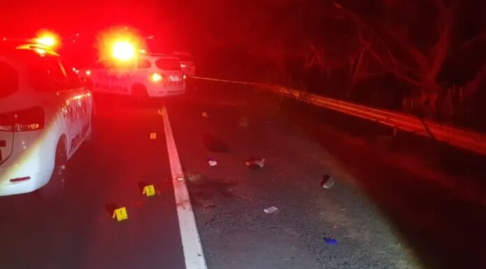 Homem é baleado após partir para cima de policial militar com faca