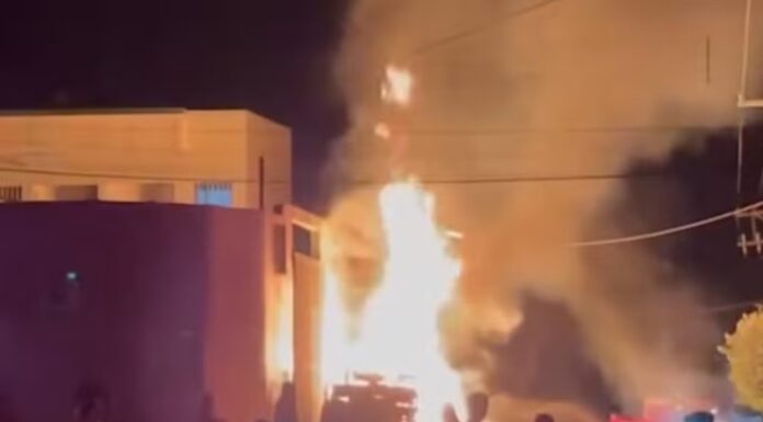 Incêndio atinge entulhos e lixo no Jardim Vale do Sol, em Presidente Prudente