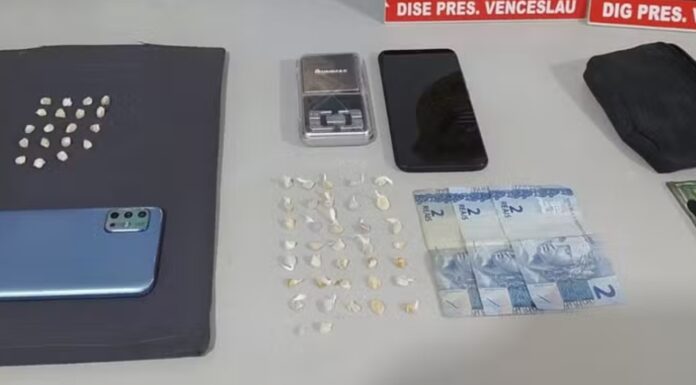 Dupla é presa durante operação policial com mais de 25 pedras de crack, em Presidente Venceslau