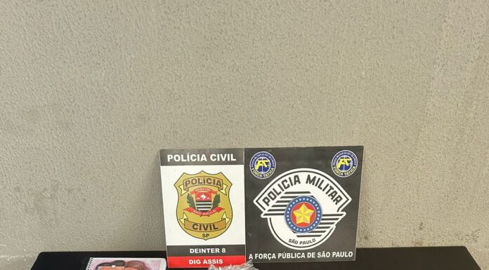 POLICIA CIVIL DE ASSIS REALIZA OPERAÇÃO EM CONJUNTO COM A POLÍCIA MILITAR E CUMPRE OITO MANDADOS DE BUSCA E APREENSÃO, PRENDENDO EM FLAGRANTE INVESTIGADO PELA PRÁTICA DE TRÁFICO DE DROGAS E ASSOCIAÇÃO PARA O TRAFICO.