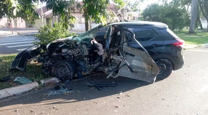 Homem é socorrido após fugir de hospital psiquiátrico e sofrer acidente com carro furtado em Jaú