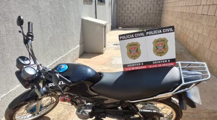 Rapaz empresta moto para colega, que não a devolve, e inventa história de furto à polícia