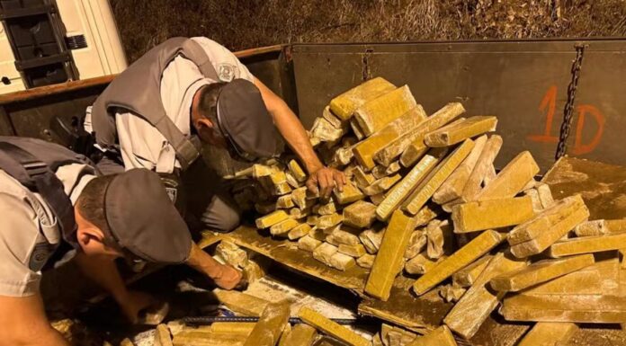 Paraguaios são presos em flagrante com 1,4 tonelada de maconha na Rodovia Assis Chateaubriand, em Martinópolis