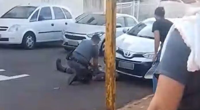 Acidente de trânsito deixa policial militar gravemente ferido no Jardim Bongiovani, em Presidente Prudente