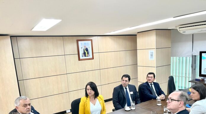 MEC tem reunião com representantes da Fundec e Unifadra com pauta voltada a projetos educacionais