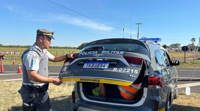 Homens exigem pagamento de estacionamento à motoristas, fazem ameaças e acabam detidos por extorsão em Regente Feijó