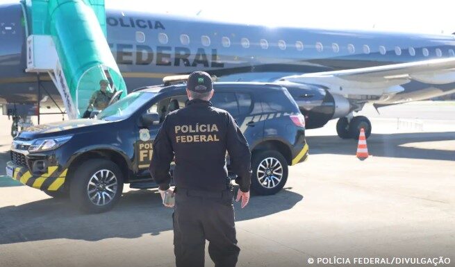 Integrante do PCC preso na Bolívia é levado para presídio em Brasília