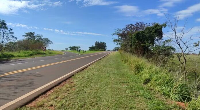 Motociclista de 25 anos morre após perder controle da direção e tombar na Rodovia Engenheiro Byron de Azevedo Nogueira