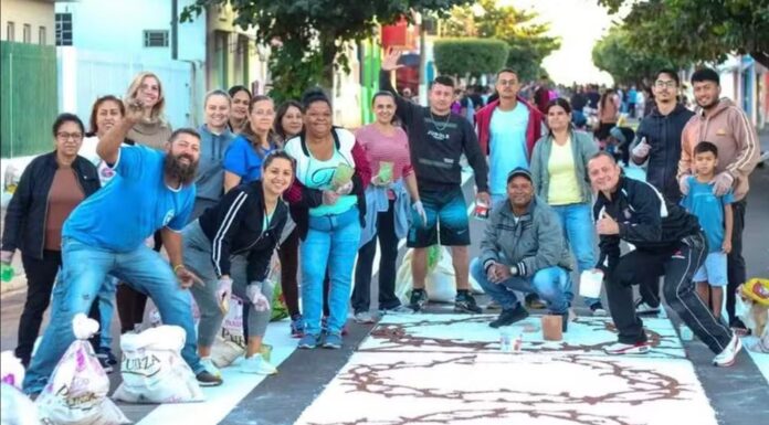 Com tradição anual, Piquerobi realiza celebração de Corpus Christi e conta com participação de mais de 400 voluntários
