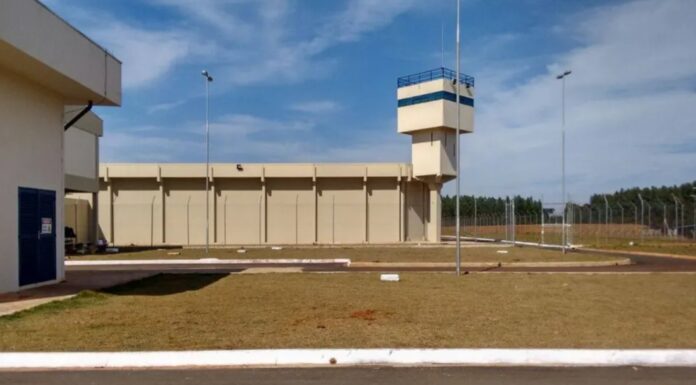 Homem é preso suspeito de matar a companheira a facadas em Pratânia