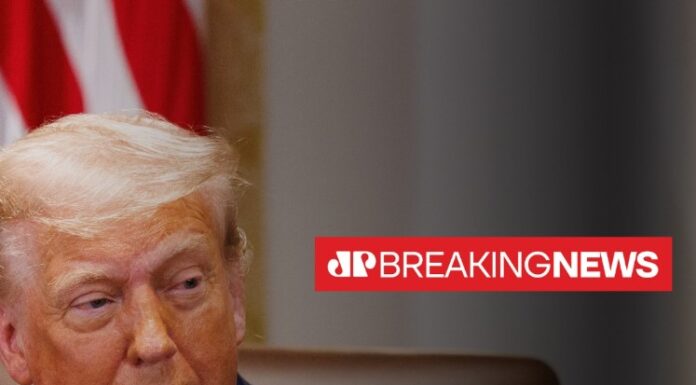 TRUMP ANUNCIA TARIFA DE 50% A IMPORTAÇOES BRASILEIRAS