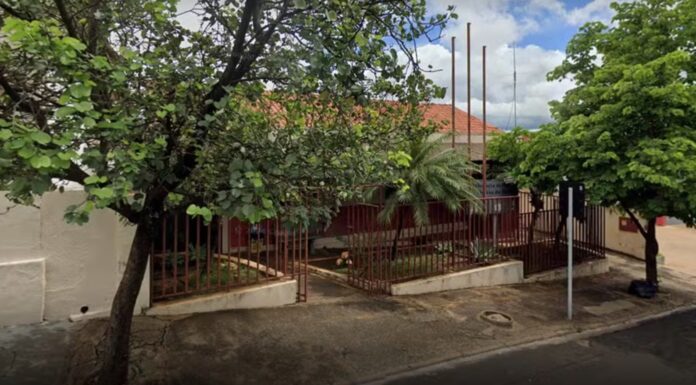 Mulher é ameaçada e baleada na frente do filho em Olímpia