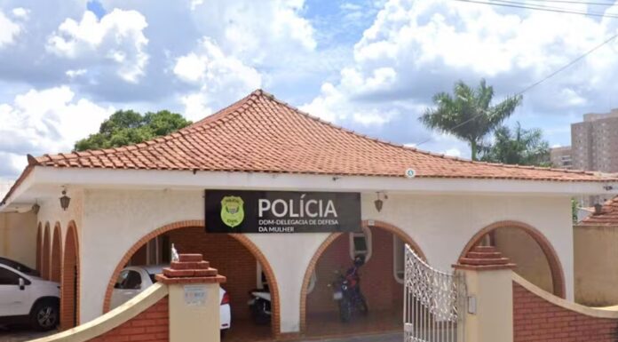 Mulher é socorrida em estado grave ao ser esfaqueada em Votuporanga; ex-companheiro é suspeito