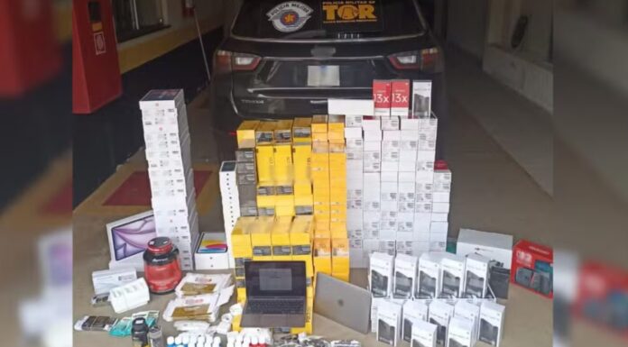 Eletrônicos e medicamentos irregulares avaliados em quase R$ 800 mil são apreendidos pela Polícia Rodoviária no interior de SP