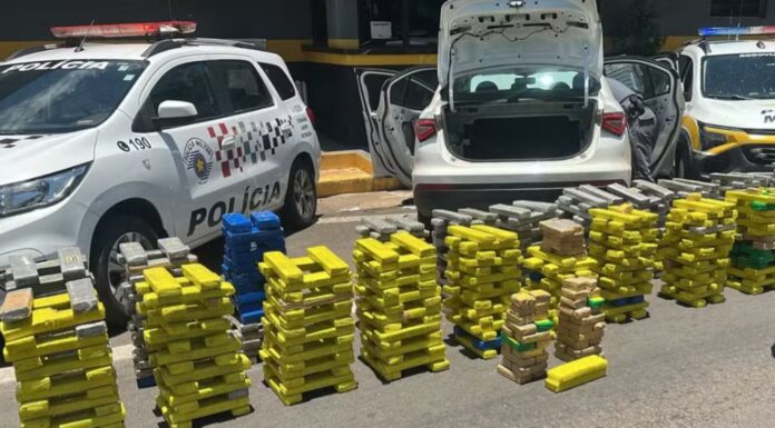 Operação policial apreende mais de 600 kg de maconha em carro roubado e interceptado na SP-270