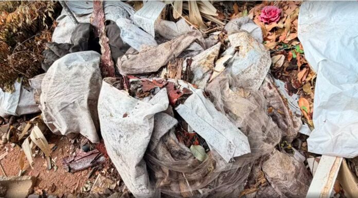 Prefeitura apura descarte irregular de restos de roupas e caixões em cemitério de Adamantina