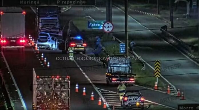 Acidente entre carro e caminhão deixa ferido na Rodovia Raposo Tavares em Presidente Prudente