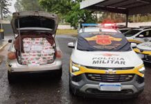 Motorista abandona carro com 17,5 mil maços de cigarros contrabandeados e foge para matagal