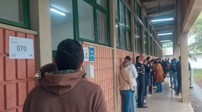 Temporal destelha escola e transfere 3,2 mil eleitores para votar na Unesp em Presidente Prudente