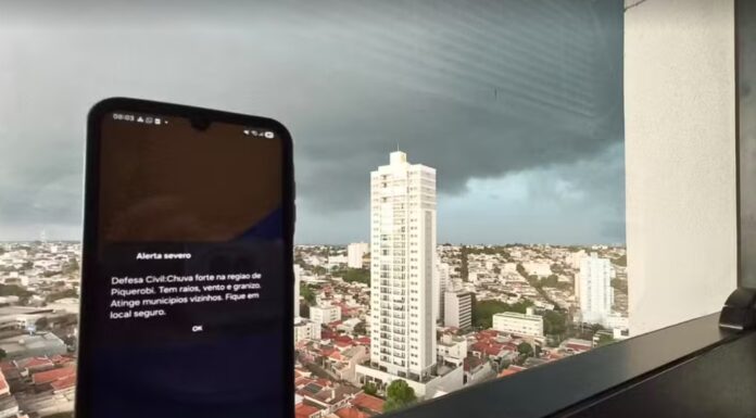 Ventos de até 107,8 km/h provocam estragos em cidades da região